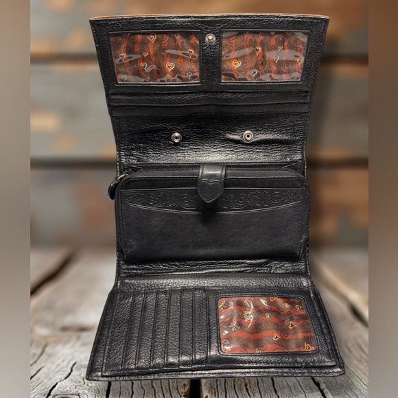 🤎🖤 Brighton Brown Croc Embossed Leather Organizer Wallet Heart Concho - Soft! - Picture 5 of 10